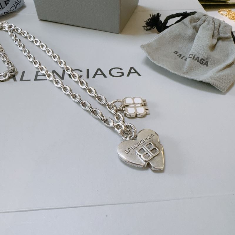 Ba1en*iaga necklaces